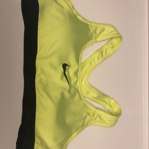 NIKE SPORTS BRA size SMALL